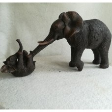 MadDeco - beeld - olifant met jong - polystone